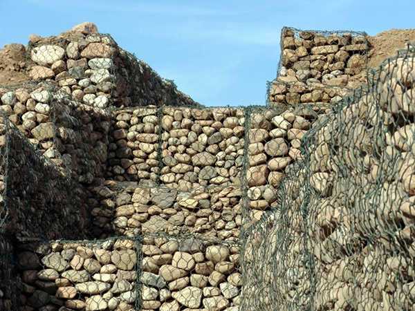 涂塑石笼网